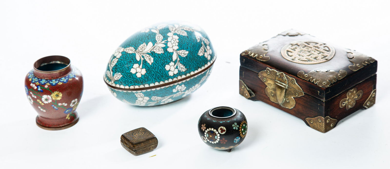 GROUP OF ASIAN ITEMS (1 of 4)