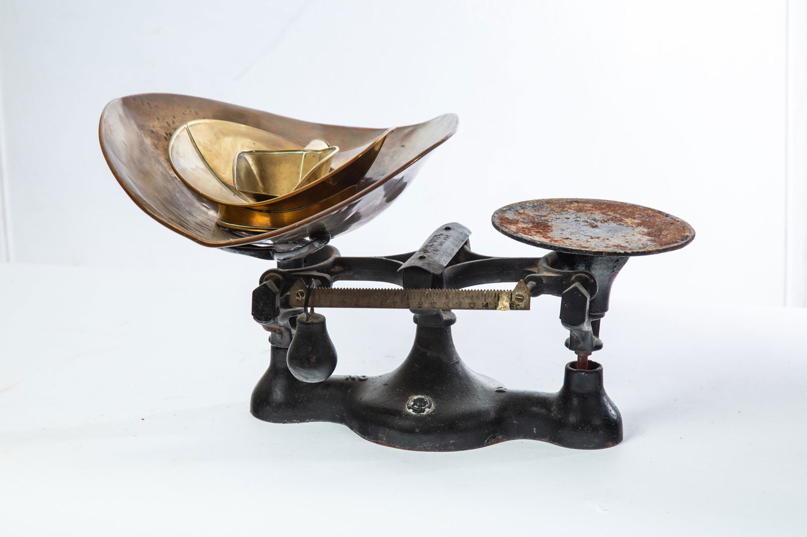 ANTIQUE SCALE (1 of 4)