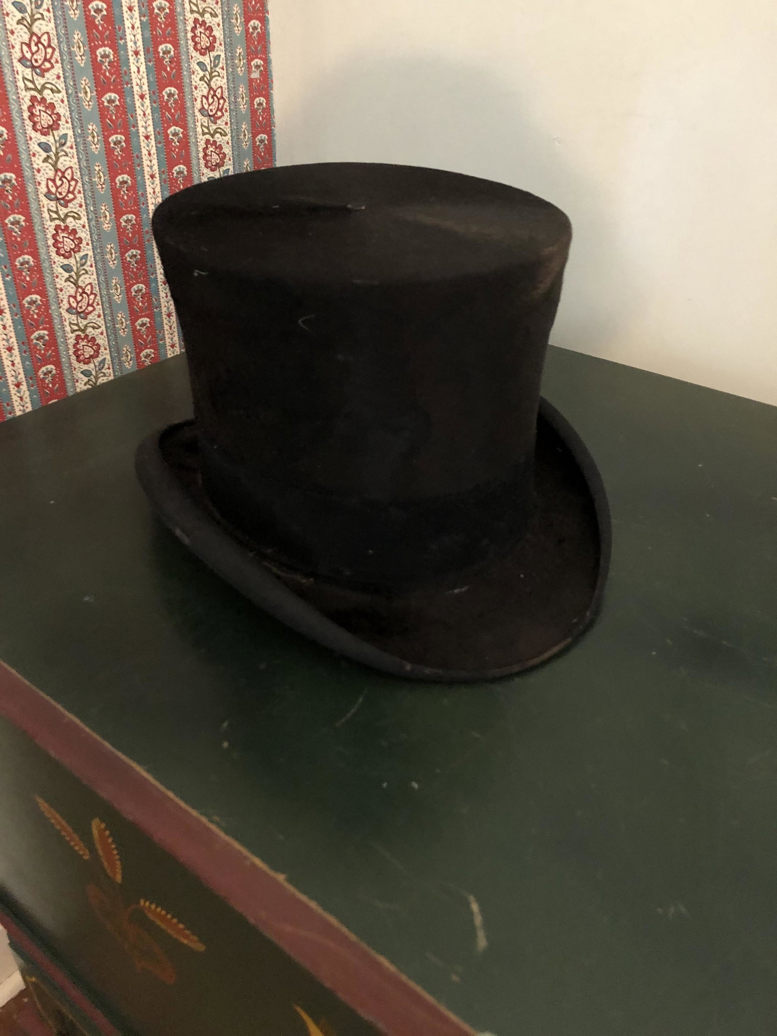 GENTLEMAN'S TOP HAT: American, late 19th-early 20th century. From "Young Bros, New York". 6" high. (BH3)