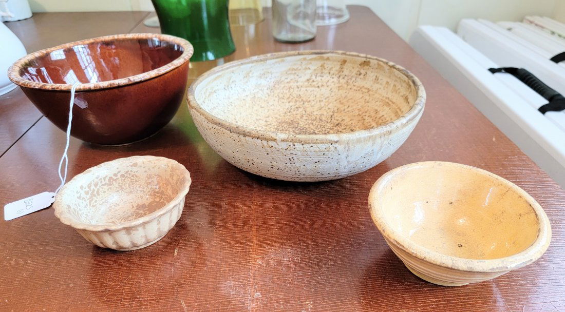 FOUR PIECES OF KITCHEN POTTERY (1 of 5)
