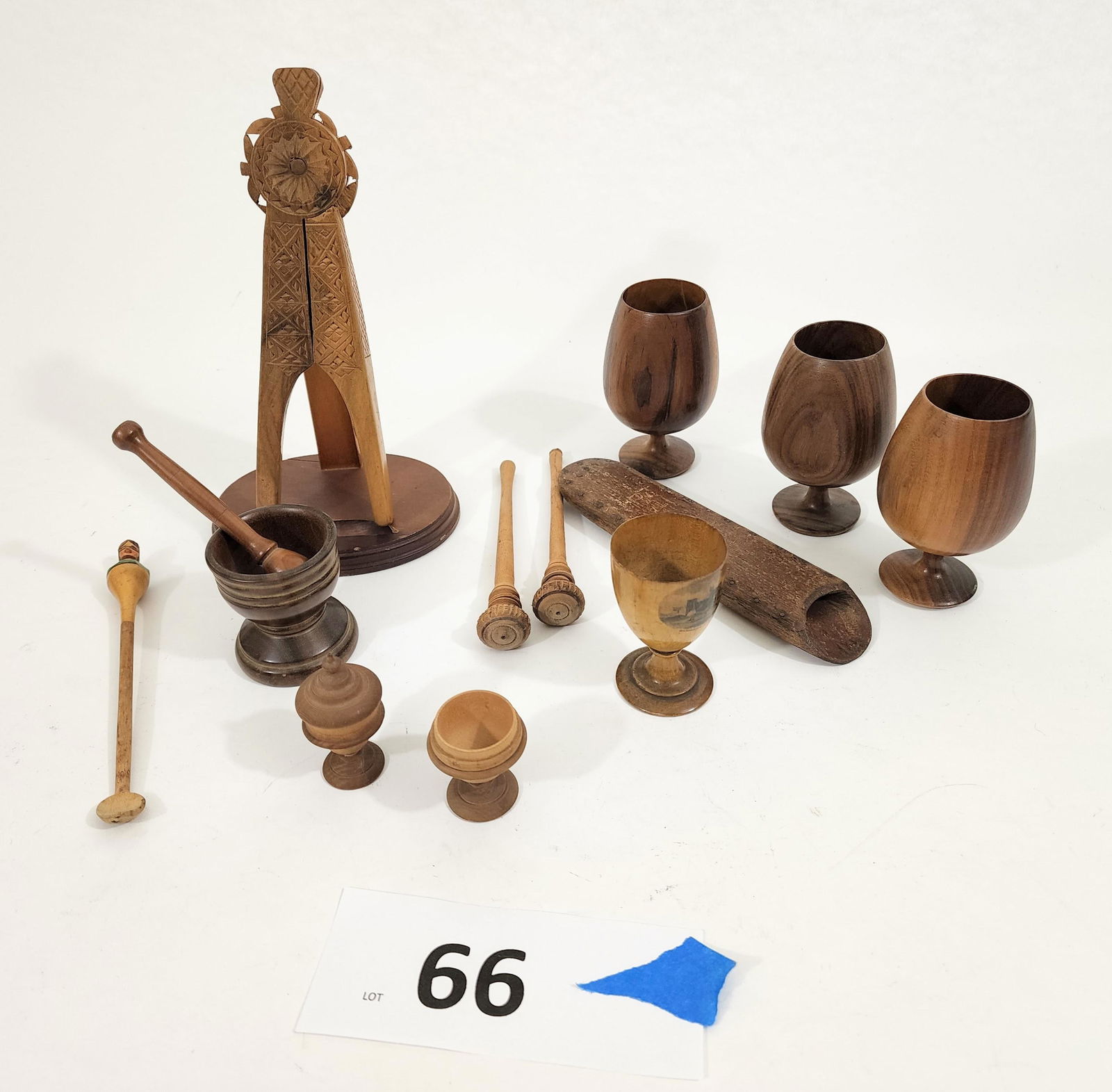 COLLECTION OF TREENWARE (1 of 5)