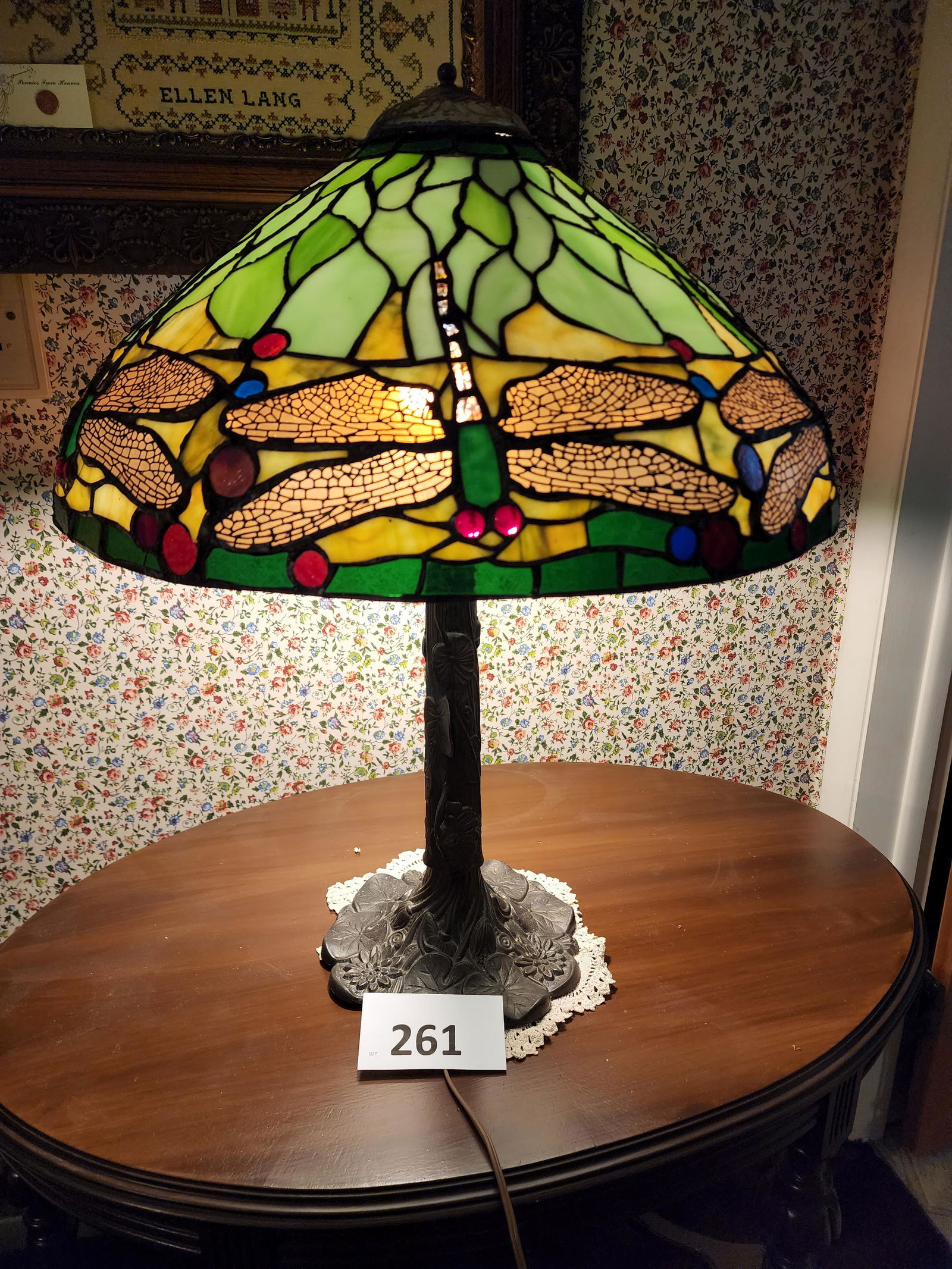 TIFFANYSTYLE STAINED GLASS "DRAGONFLY" LAMP (0261) on Sep 21, 2022