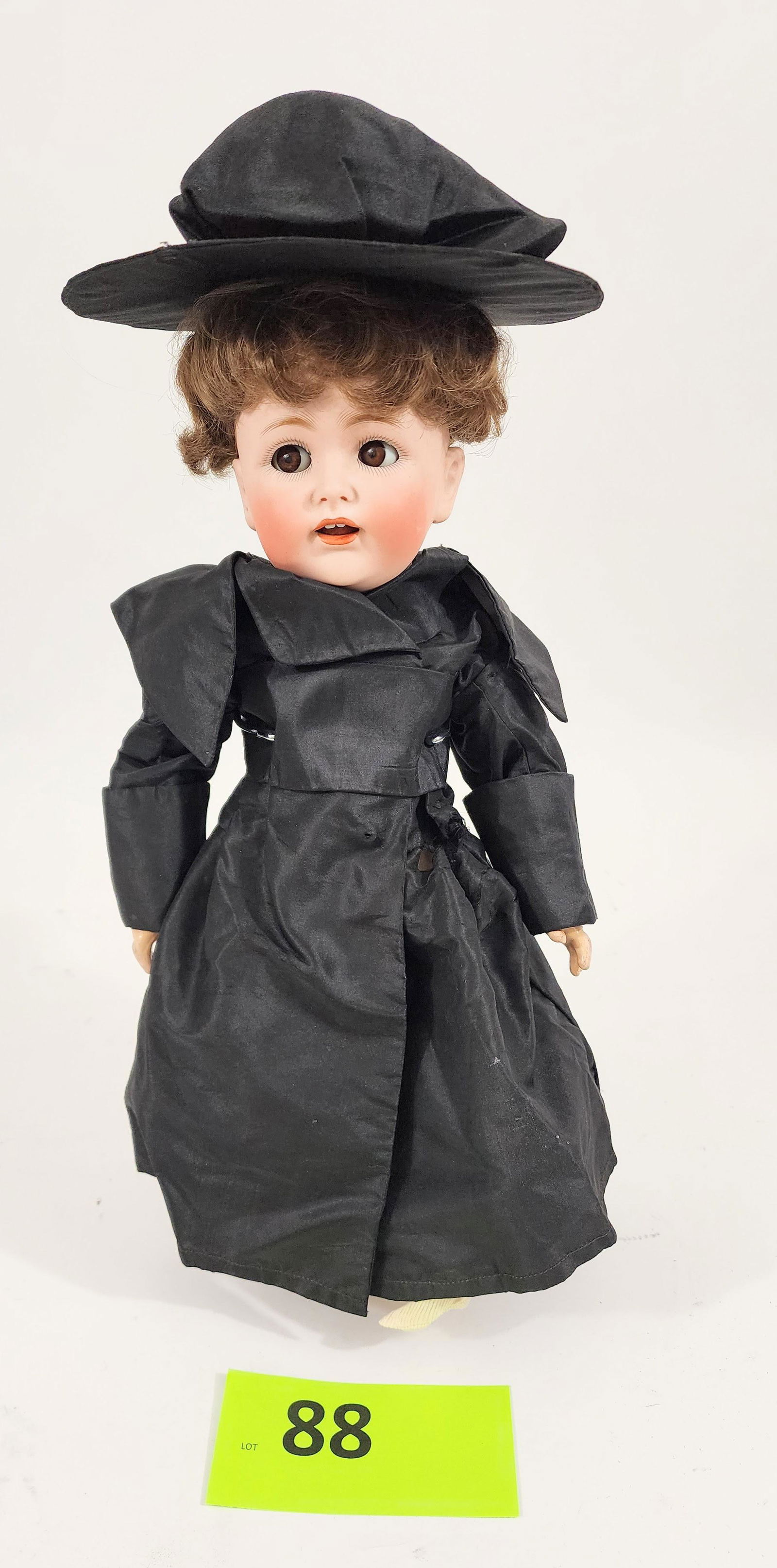 15" KESTNER BOY DOLL WITH FLUTTERING TONGUE (1 of 4)