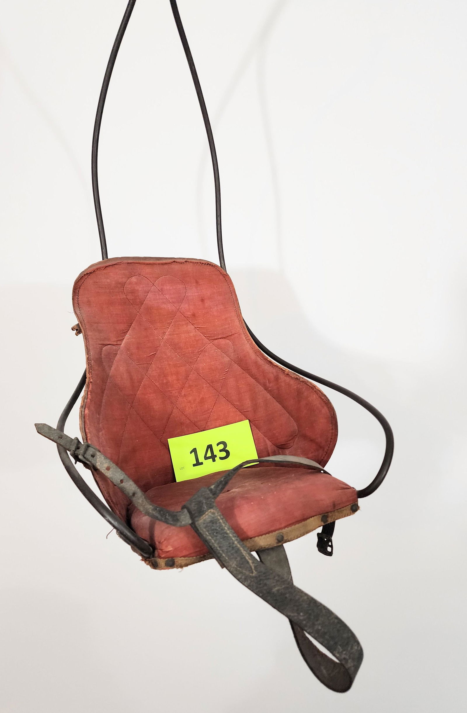 RAYMOND MFG. CO. CHILD'S SWING (1 of 3)