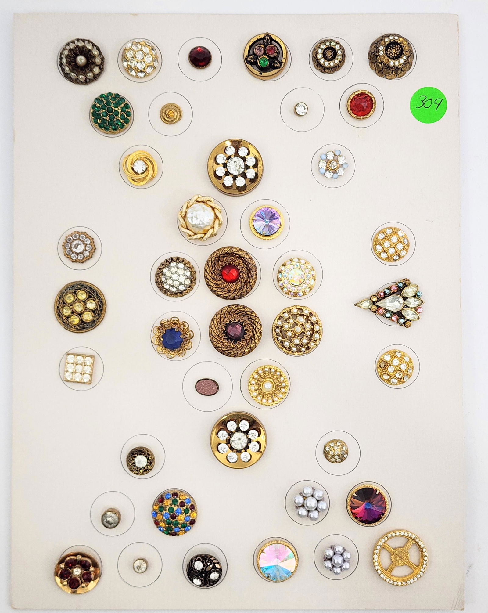 CARD OF VINTAGE RHINESTONE BUTTONS (1 of 3)