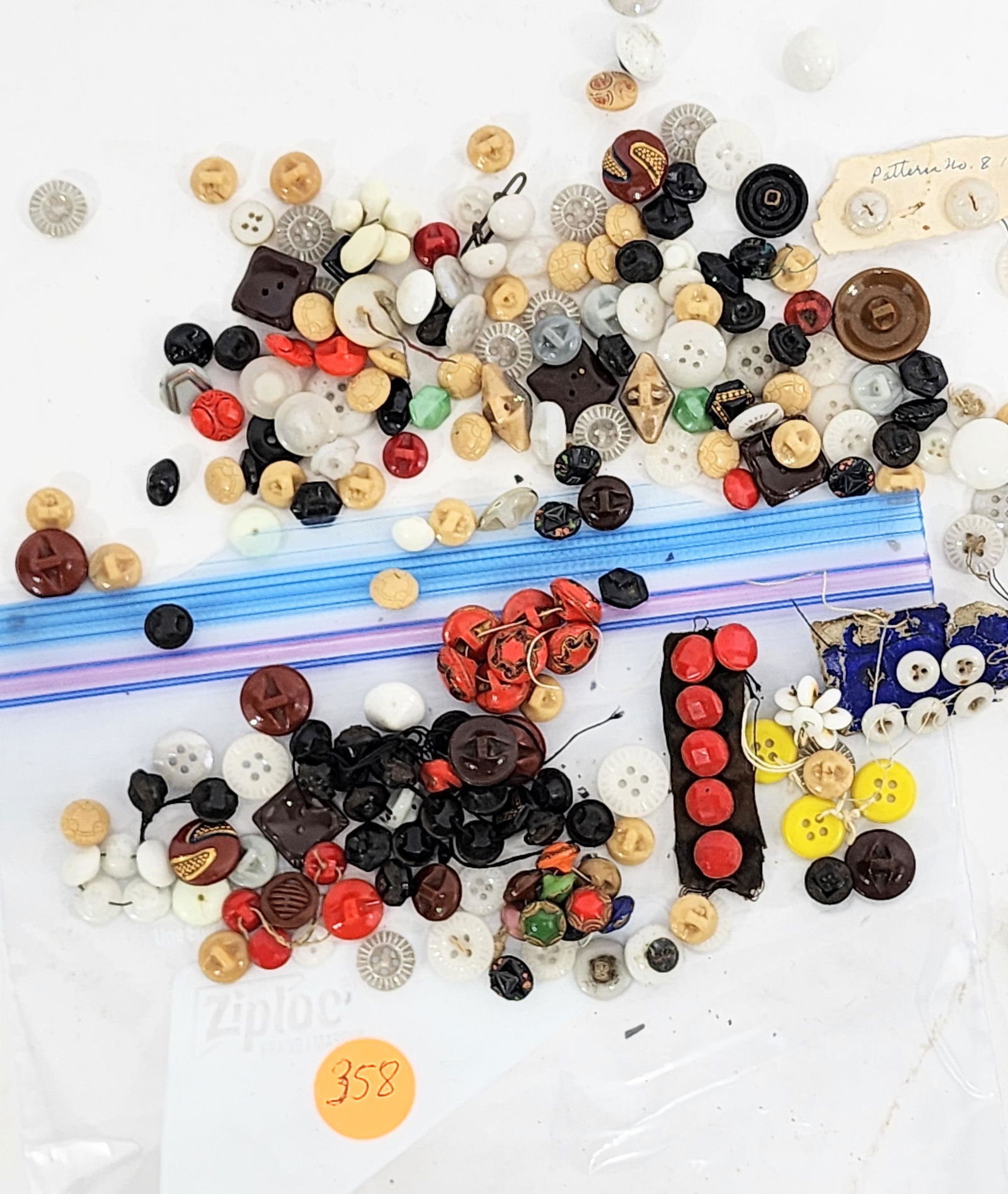 GROUP OF TINY BUTTONS (1 of 1)