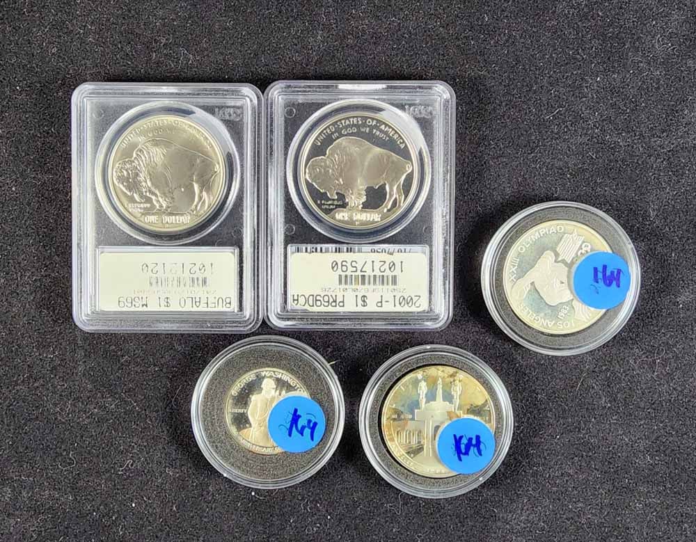 GROUP OF FIVE MODERN COMMEMORATIVE COINS (1 of 4)