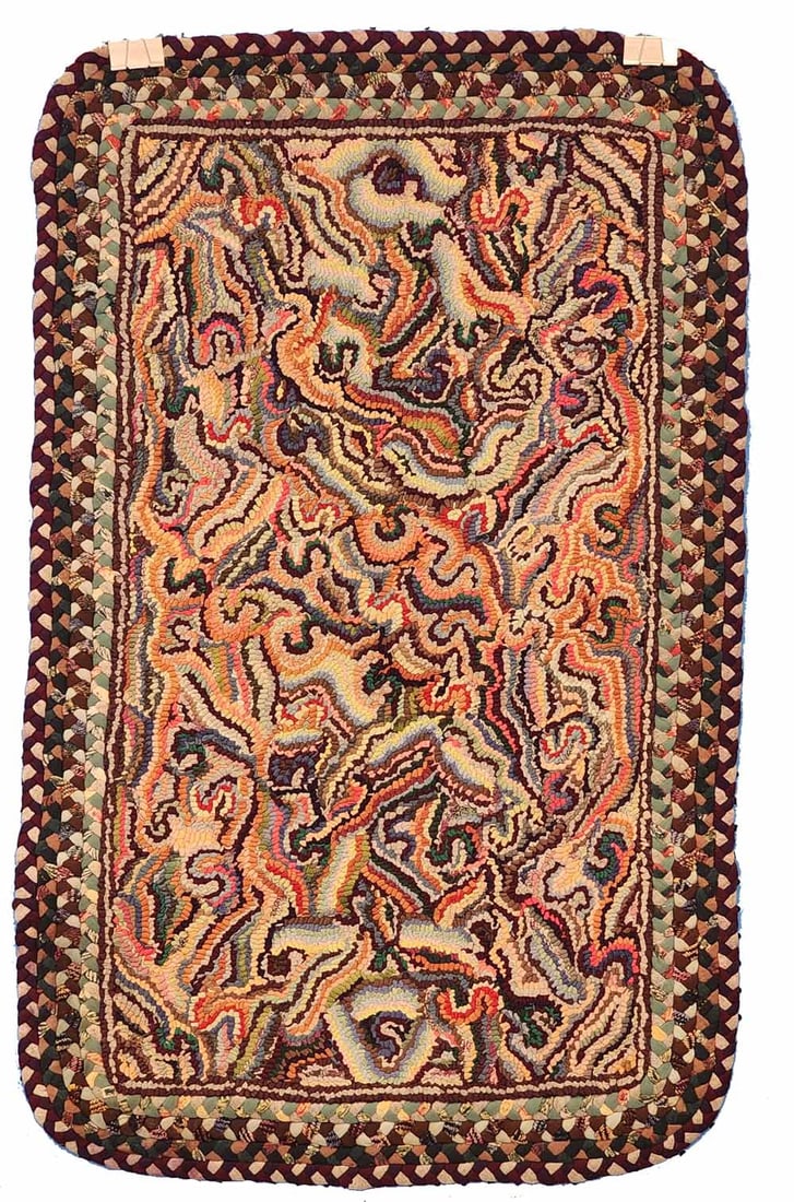 HOOKED AND BRAIDED RUG (1 of 3)