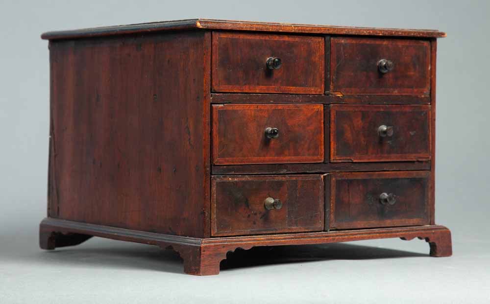 GEORGE III TABLE-TOP CASE OF DRAWERS (1 of 6)