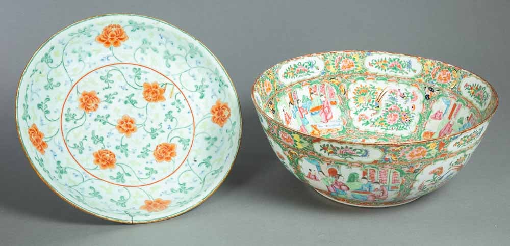 TWO PIECES OF CHINESE EXPORT PORCELAIN (1 of 11)