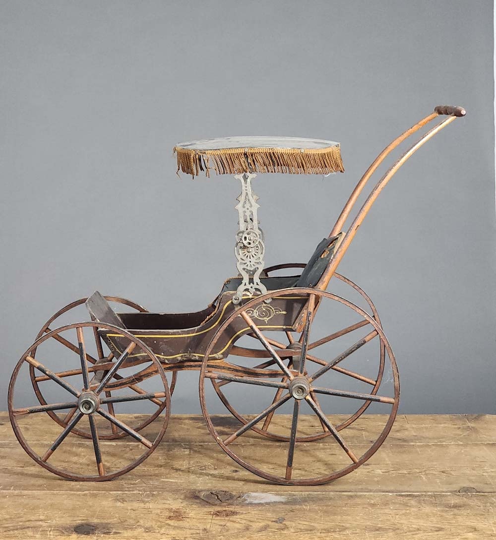 VICTORIAN DOLL CARRIAGE OR PERAMBULATOR (1 of 5)