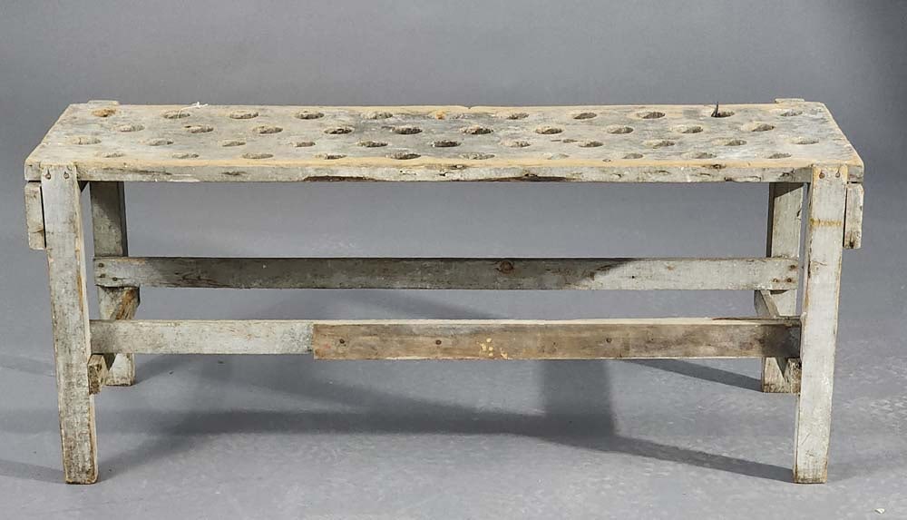 TOOL OR BROOM DISPLAY RACK (1 of 4)