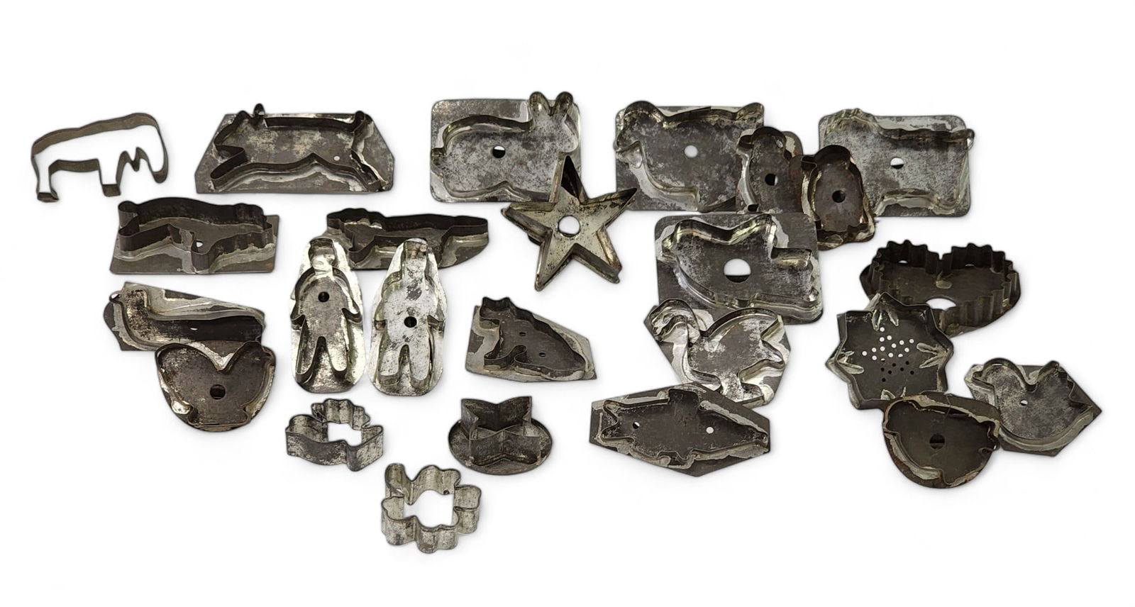 COLLECTION OF FIGURAL TIN COOKIE CUTTERS (1 of 5)
