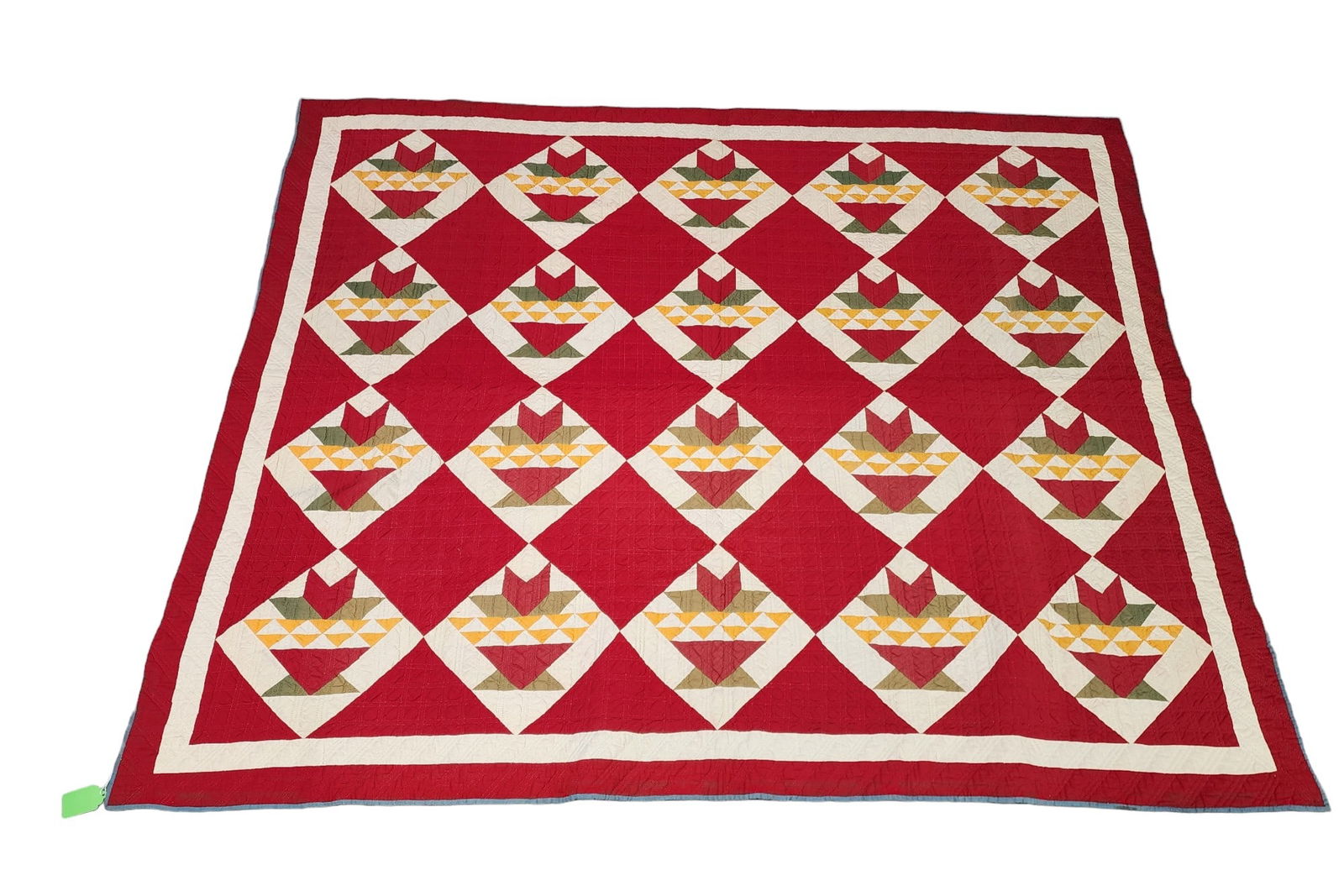 PICNIC BASKET VARIATION PIECED QUILT (1 of 4)