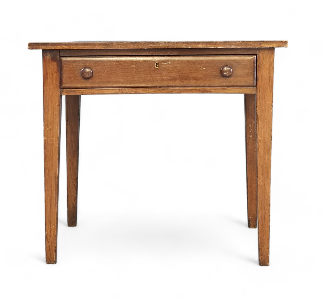 ONE-DRAWER TABLE (1 of 5)