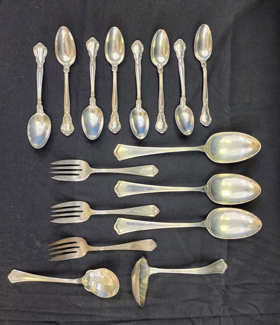 COLLECTION OF MISCELLANEOUS STERLING SILVER FLATWARE (1 of 4)