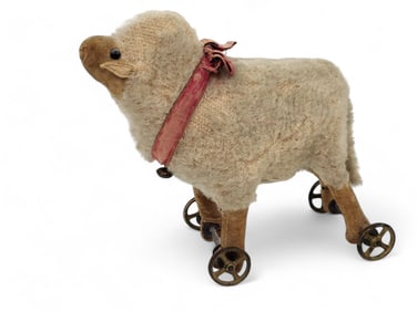 SHEEP PULL TOY