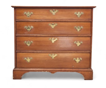 CHIPPENDALE CHEST OF DRAWERS