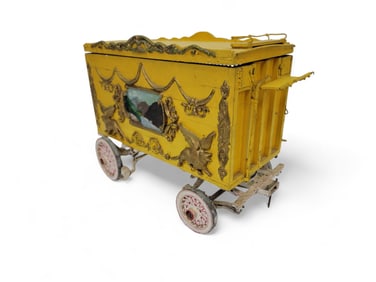 BYRAM MODEL CIRCUS: YELLOW TABLEAU CAGE WAGON