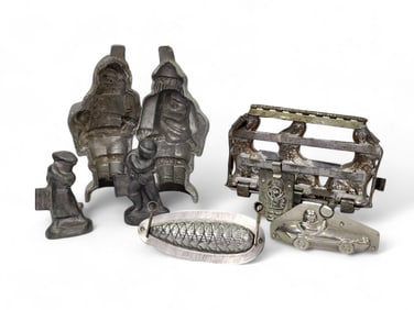 COLLECTION OF CHOCOLATE AND ICE CREAM MOLDS