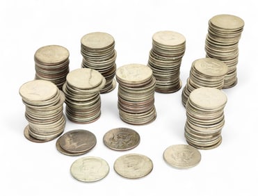 LARGE GROUP OF HALF DOLLAR COINS