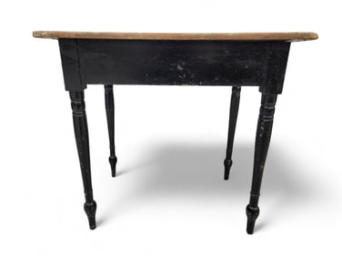 SHERATON TAVERN / TEA TABLE