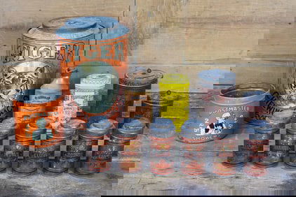 COLLECTION OF ADVERTISING ITEMS