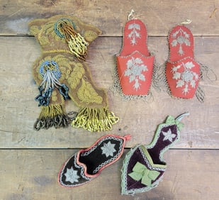 FIVE PIECES OF IROQUOIS / HAUDENOSAUNEE BEADWORK