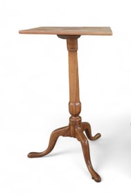 HEPPLEWHITE CANDLESTAND