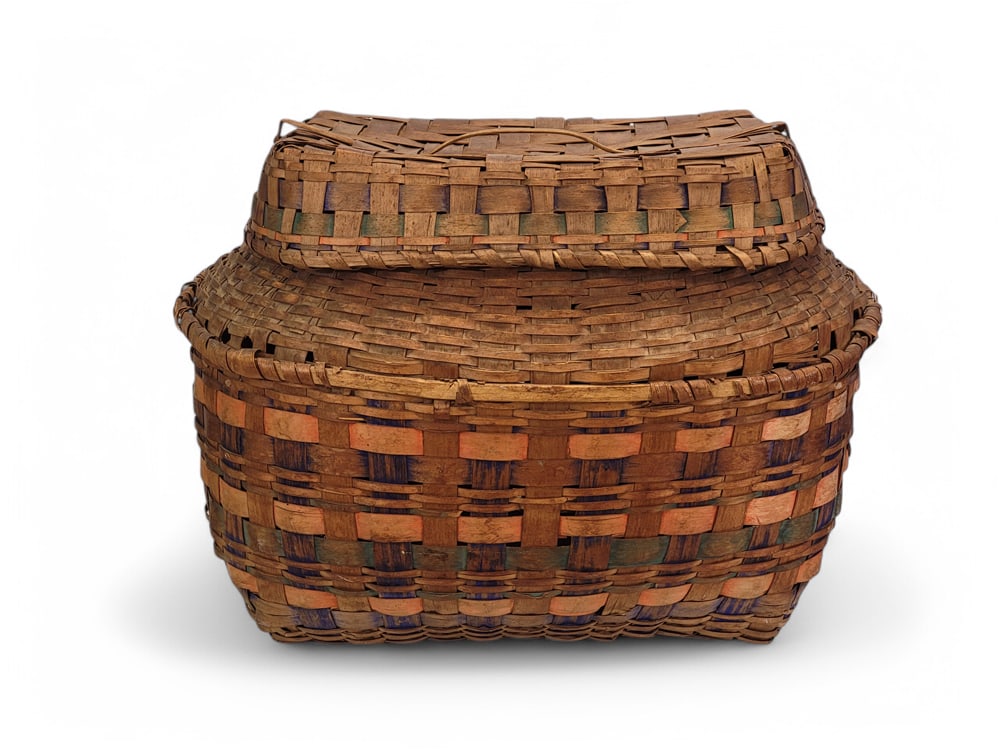 LIDDED WOODLANDS NATIVE AMERICAN BASKET (1 of 5)