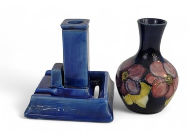 TWO PIECES OF ENGLISH POTTERY