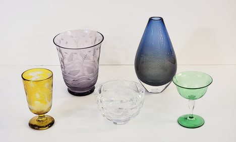 FIVE PIECES OF GLASS