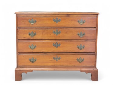 CHIPPENDALE CHEST OF DRAWERS