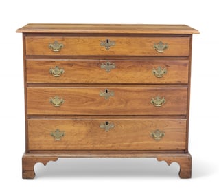 CHIPPENDALE CHEST OF DRAWERS