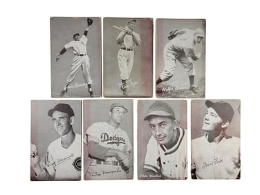 GROUP OF BASEBALL POSTCARDS