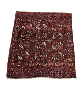 ORIENTAL RUG