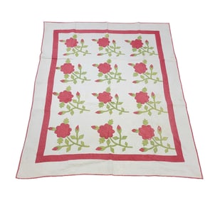 FLORAL APPLIQUE QUILT