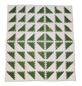 PIECED "FLYING GEESE" QUILT