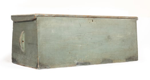 MASSACHUSETTS SEA CHEST