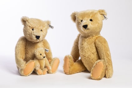TWO STEIFF BEARS