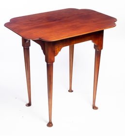 QUEEN ANNE-STYLE TEA TABLE