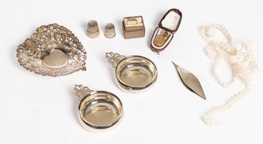 COLLECTION OF SMALL SILVER & GOLD ITEMS