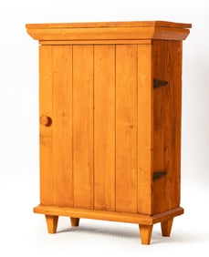 ZOAR, OHIO CUPBOARD
