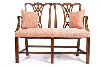 CHIPPENDALE-STYLE SETTEE