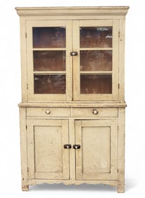 WISCONSIN STEPBACK CUPBOARD
