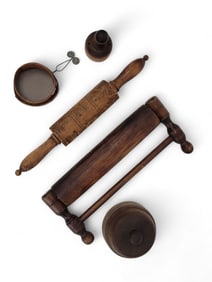 COLLECTION OF WOODEN KITCHENWARE