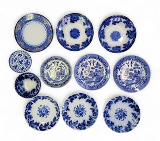COLLECTION OF BLUE AND WHITE CHINA