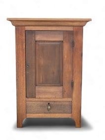 DIMINUTIVE OHIO CUPBOARD