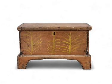 OHIO MINIATURE BLANKET CHEST