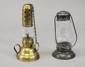 TWO SKATERS LANTERNS